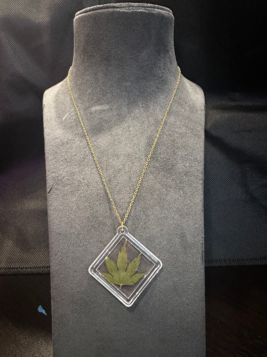 Necklace - gold chain A