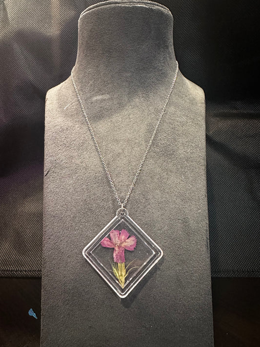 Necklace - silver chain D