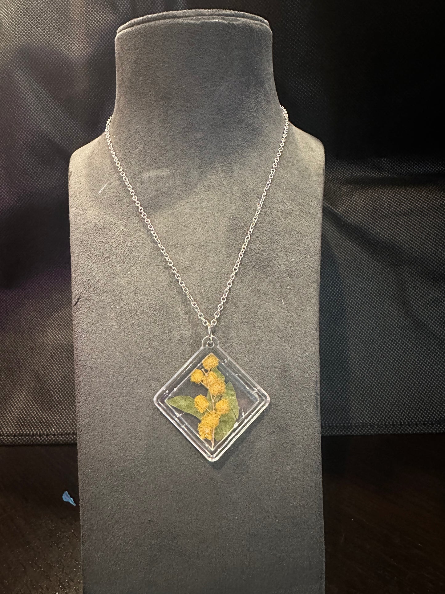 Necklace - silver chain G